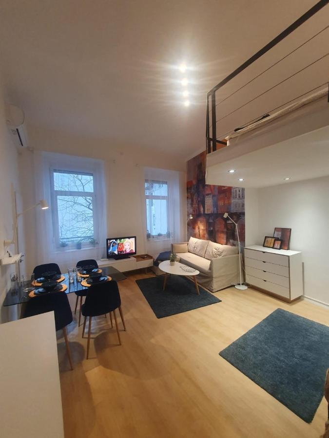 Petofi Apartment With Air Condition Budapeste Exterior foto